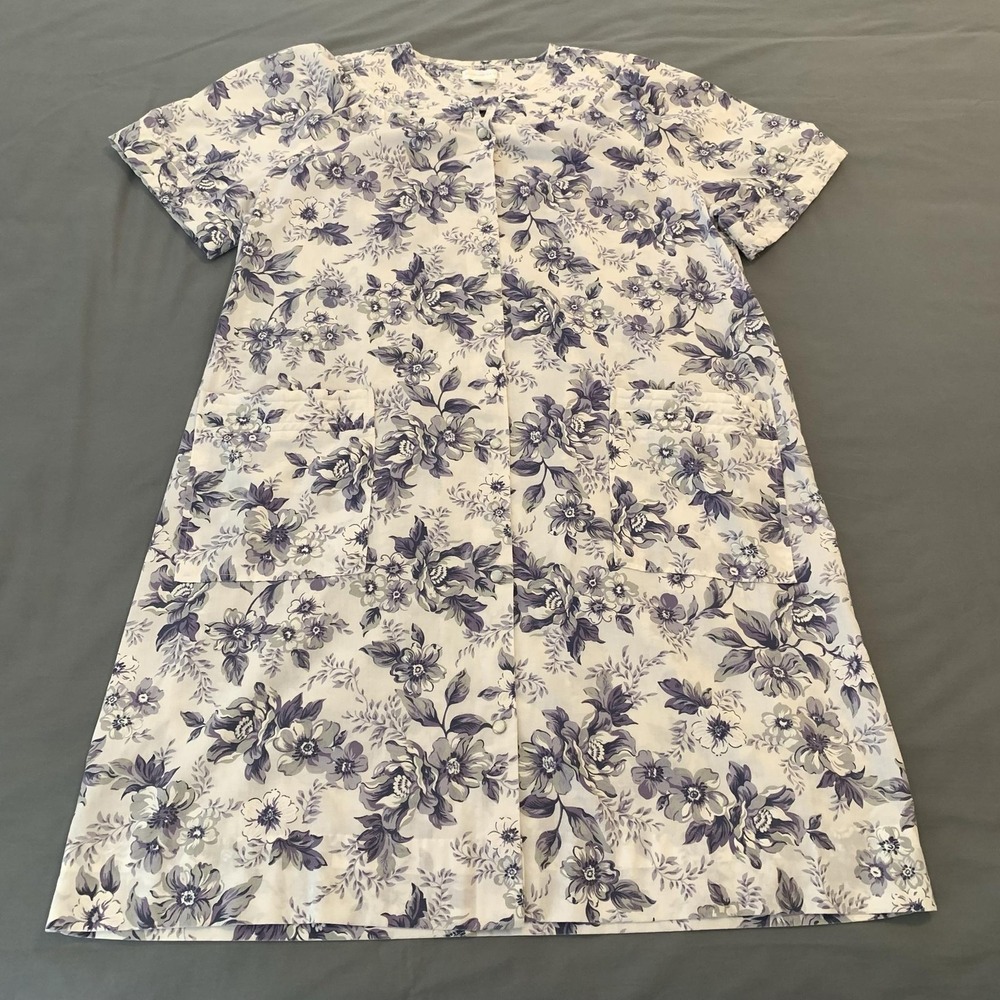 Fundamentals House Dress/Gown Womens Medium Purple Floral Snap Front Pockets